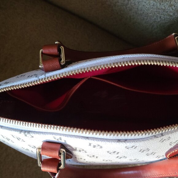 Authentic Dooney & Bourke Geena Signature Satchel - Picture 4 of 6